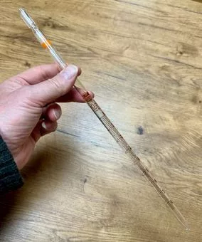 Pipetta - üveg, 10 ml-es, 36 cm hosszú