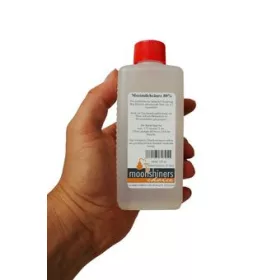 Must tejsav 250 gr-os kiszerelés, kézben fogva